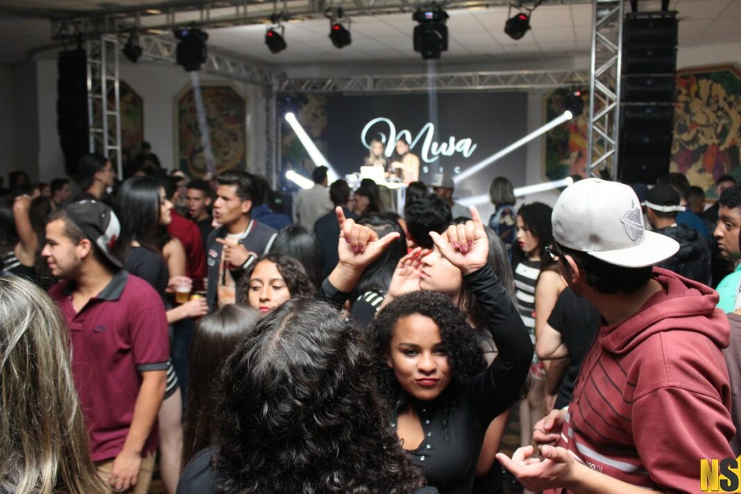 School Party (7)