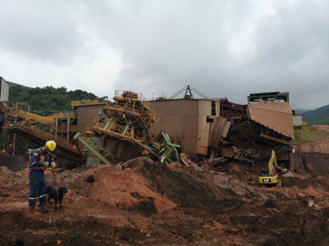 Soldado Rangel e o cão Barney encerram missão em Brumadinho (5)