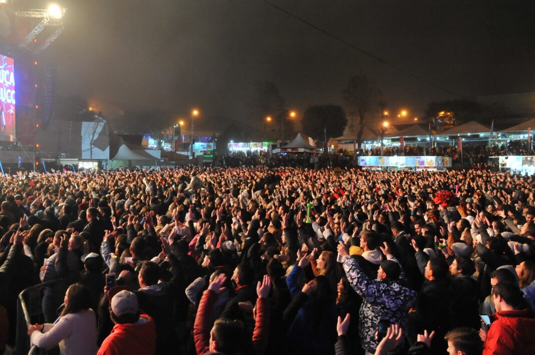 32ª Festa Nacional do Pinhão divulgação da programação completa de shows será no dia 3 de maio, no Mercado Público (1)