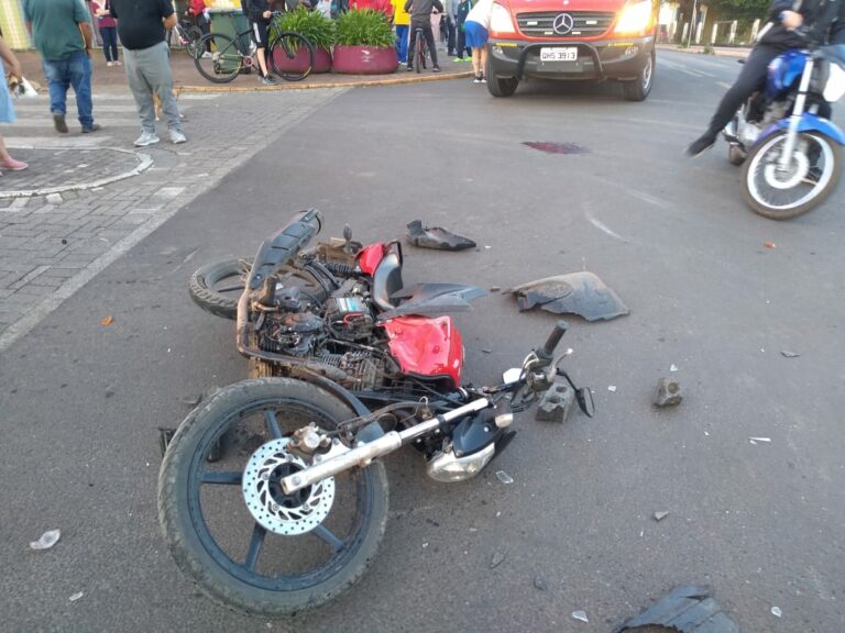 Colisão entre Automóvel e Motocicleta deixa duas vítimas no centro de São Joaquim