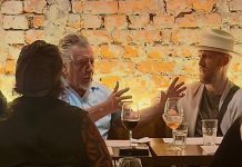 Depois de Madonna, agora é a vez de Robert Plant, vocalista do Led Zeppelin, escolher o vinho catarinense Villa Francioni