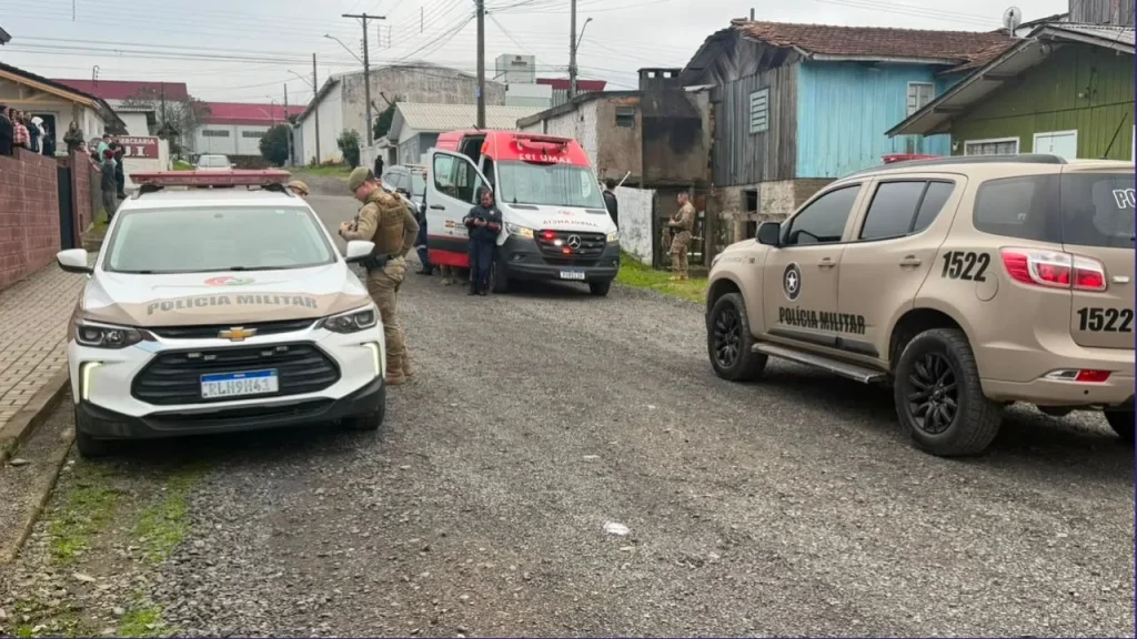 PM recupera carro roubado; suspeito morre em confronto e outro é preso em Lages | Foto: Daniel Silveira