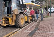 Prefeitura realiza força-tarefa para limpeza de canaletas no Boulevard, em São Joaquim