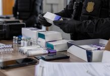 Operação Mounjaro: Polícia Civil cumpre cinco mandados contra venda irregular de medicamentos na Serra Catarinense
