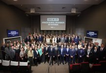 OAB/SC faz ato em todo o Estado e junto com entidades lança manifesto sobre a crise do STF