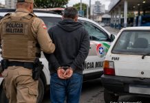 Homem furta Fiat Uno em frente à UPA de Lages, abandona veículo próximo à rodoviária e acaba detido pela PM
