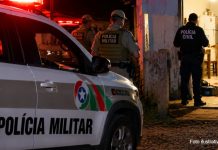 Homem é encontrado morto dentro de residência em Bom Retiro; Polícia Civil investiga homicídio